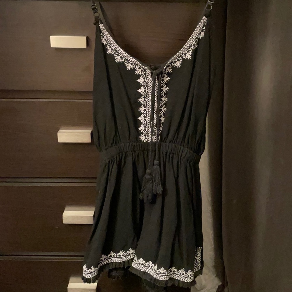 Black romper with white details